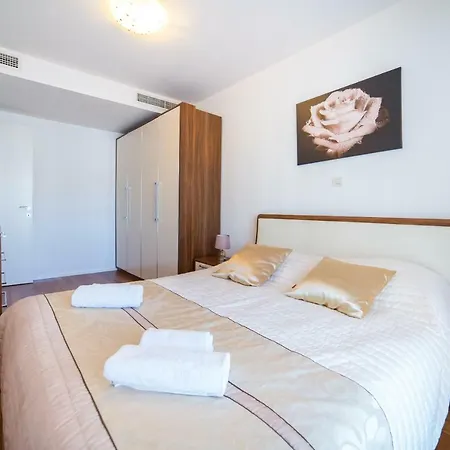 Style Luxury 2 Apartman *