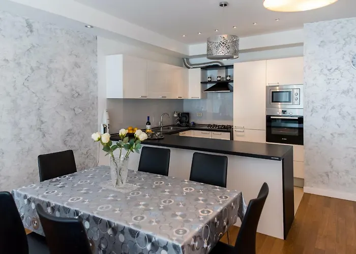 Apartment Style Luxury 2 *